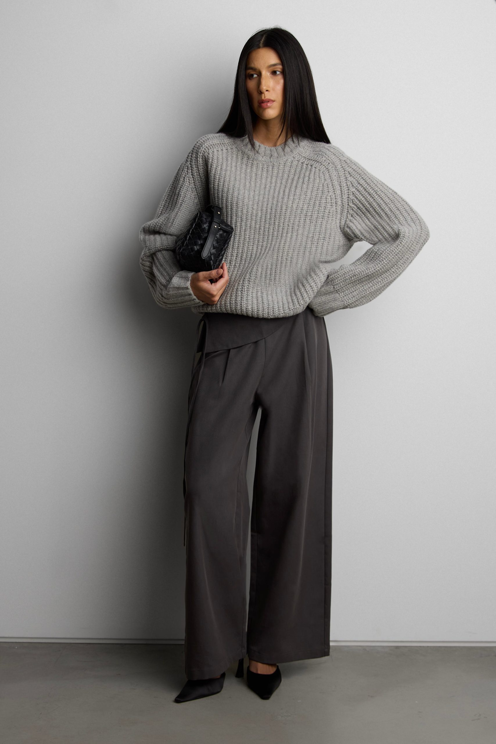 100% WOOL CHUNKY KNIT SWEATER